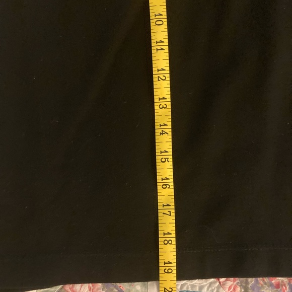 Mimi Maternity Black Skirt - Picture 4 of 5